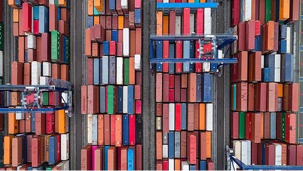 前11個(gè)月我國外貿(mào)同比增長11.1%